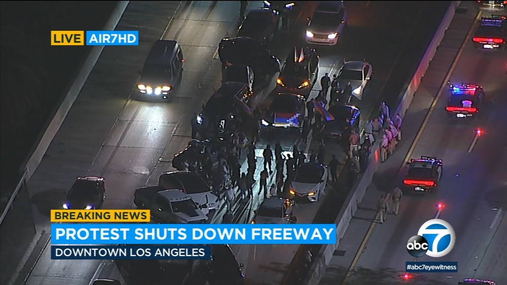 Protesters block 101 Freeway over Armenia-Azerbaijan conflict