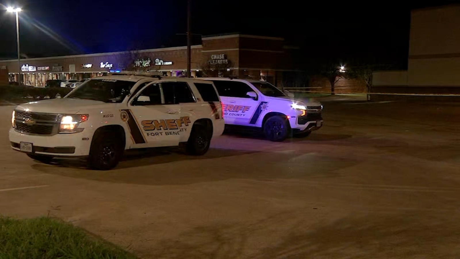 16-year-old found with gunshot wound to leg in parking lot of Fresno shopping center off Highway 6, Fort Bend County deputies say - Vimarsana News
