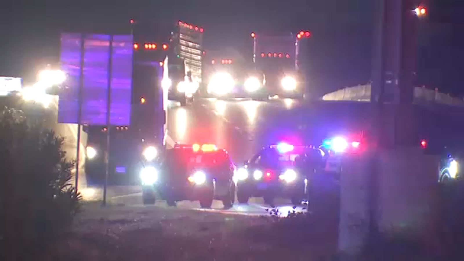 Man who walked into oncoming traffic on I-45 at North Main hit and ...