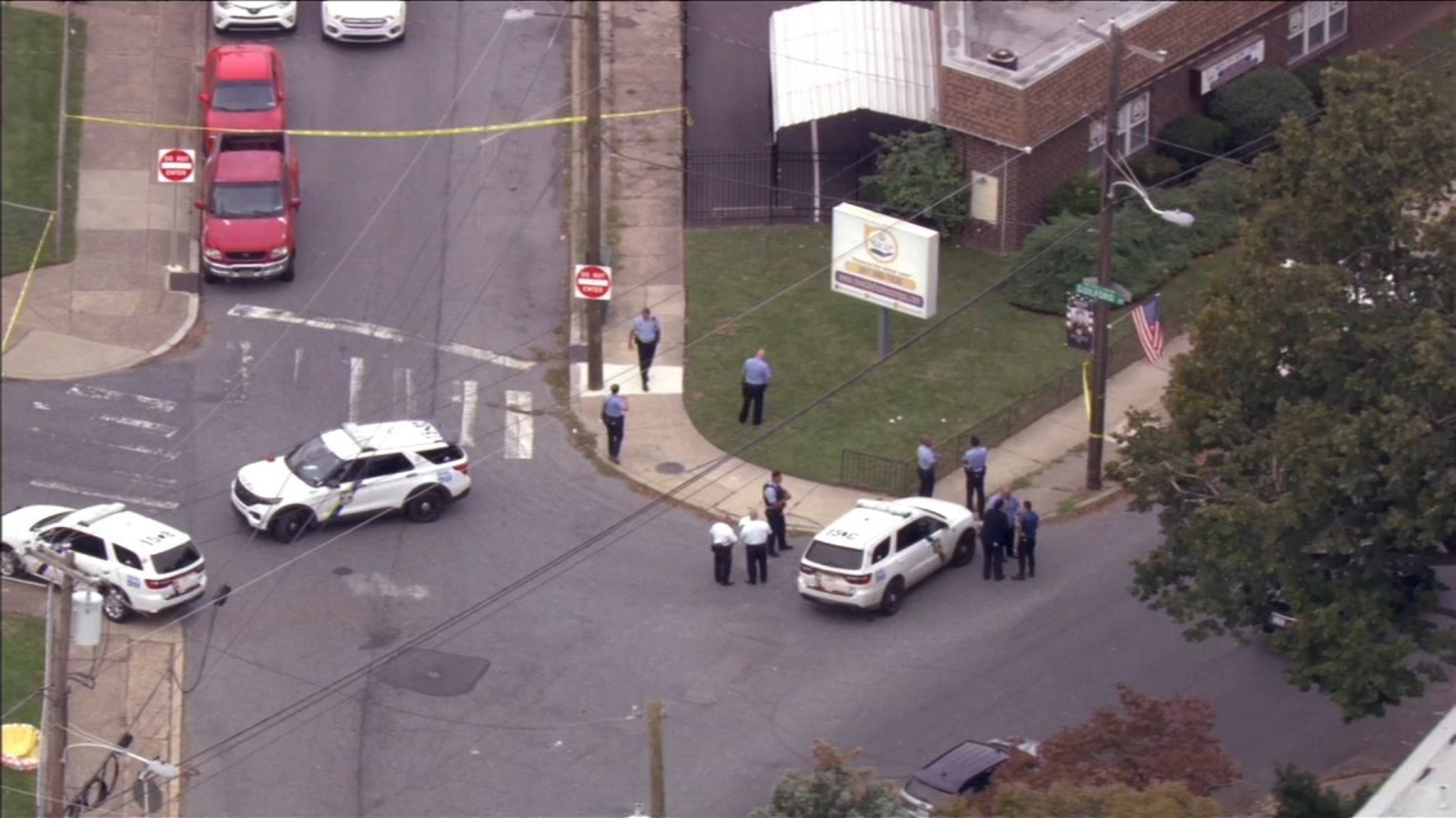 Shots fired near Lincoln High School in Philadelphia; 2 suspects wanted