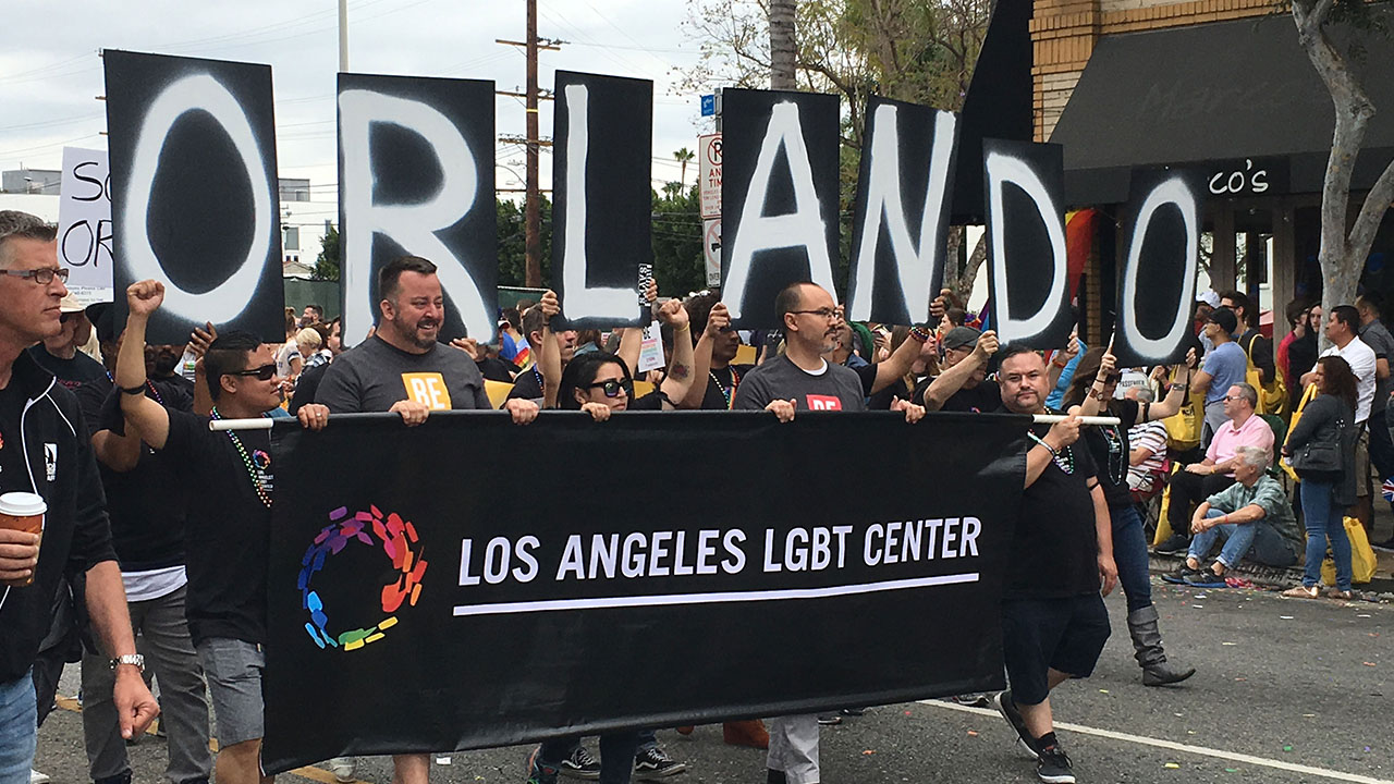 Los Angeles And Philadelphia Pay Tribute To Orlando During Pride Celebrations Abc7 Chicago Los Angeles And Philadelphia Pay Tribute To Orlando During Pride Celebrations Abc7 Chicago