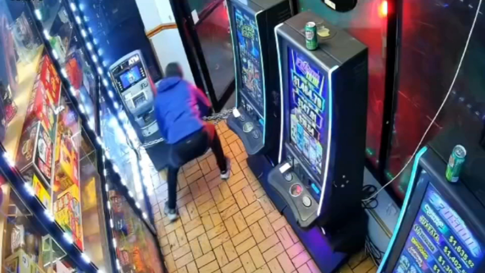 Suspects use chain UHaul to rip ATM out of Philadelphia business