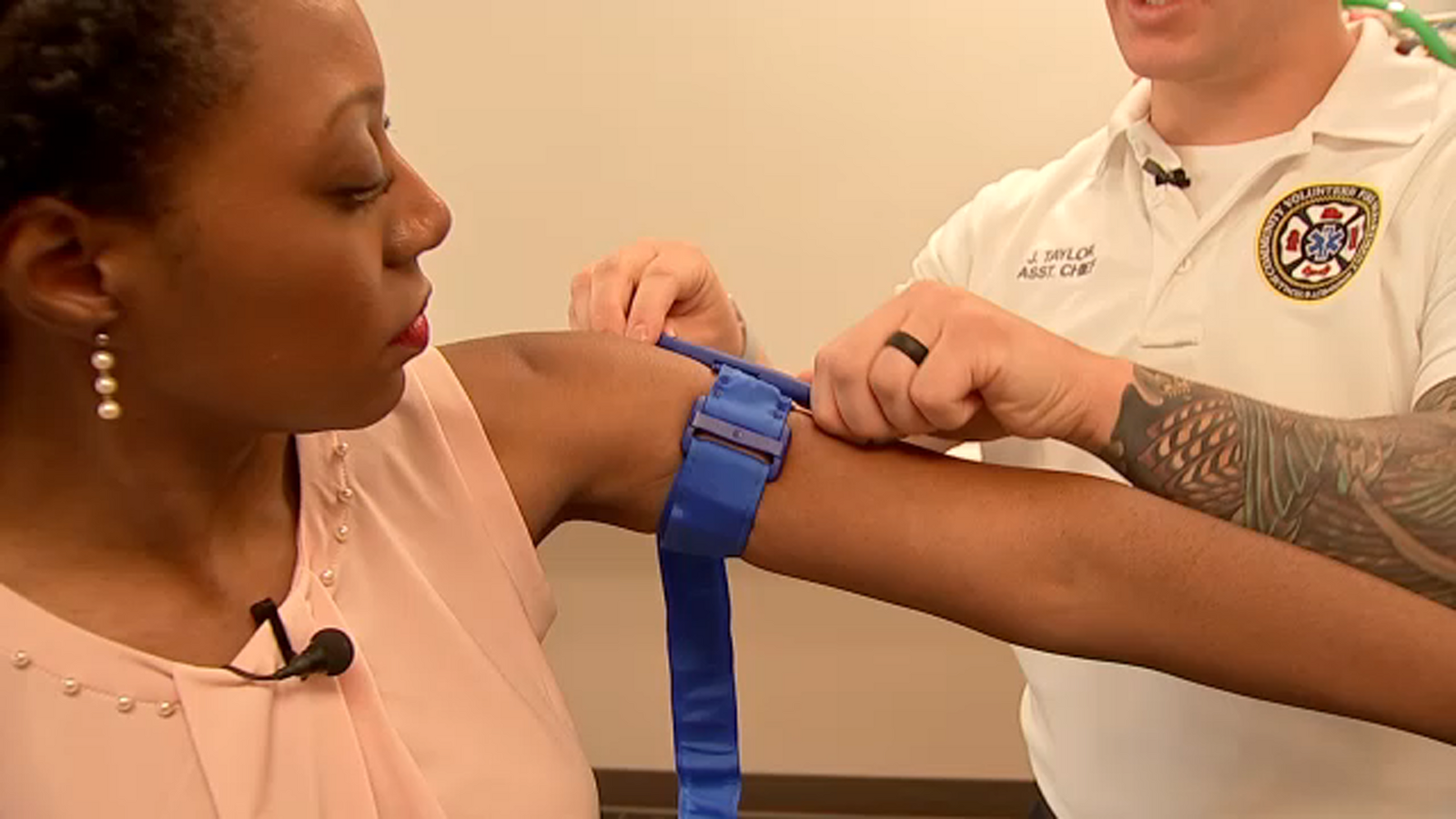 Stop the bleed First responders demonstrate how to use a tourniquet in