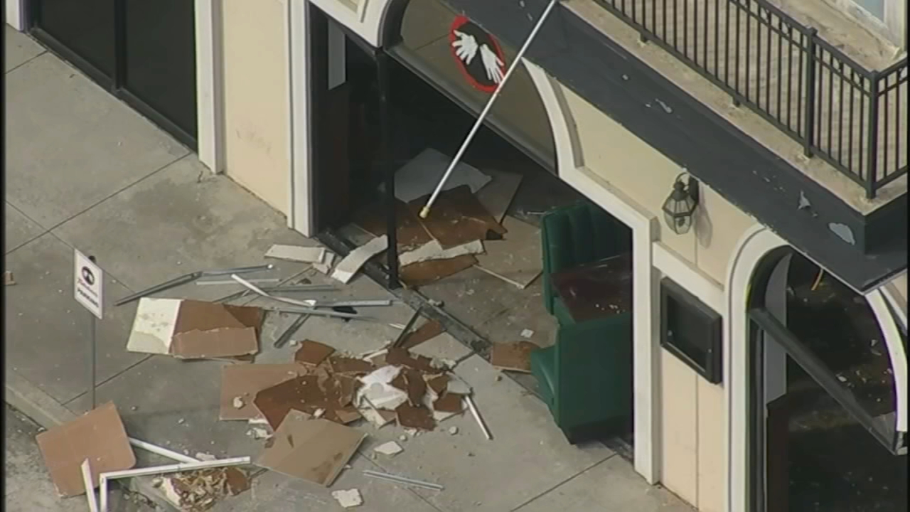 Suspected arsonist wanted after causing bar and grill explosion in northeast Harris County