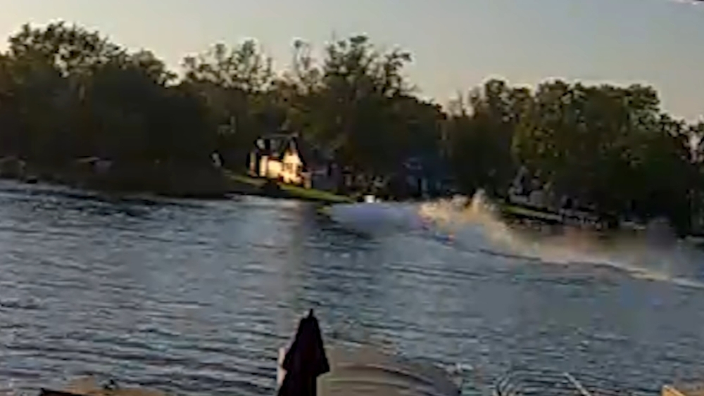 Video captures moment boat slams into north suburban home