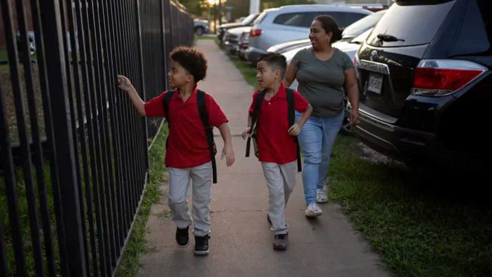 Houston ISD: Support for Spanish speakers has dwindled under state-appointed Superintendent Mike Miles, parents say - Vimarsana News