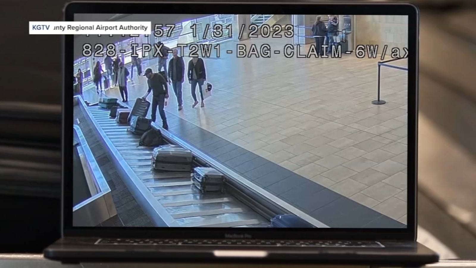 Alberto Estrada convicted after being caught on camera stealing luggage from San Diego airport carousel - Vimarsana News