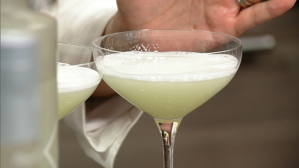 How to make a pisco sour