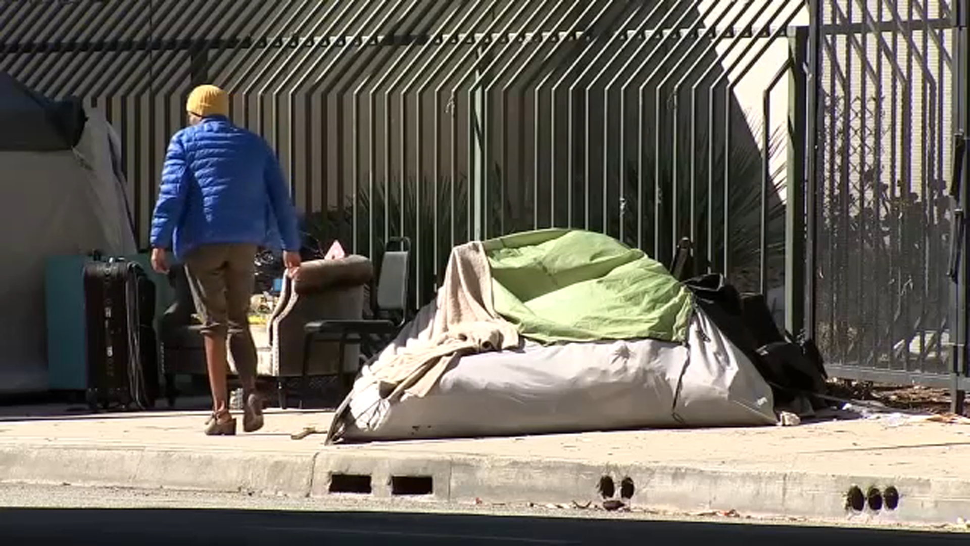 Encampment near Hollywood complex for seniors prompts concerns