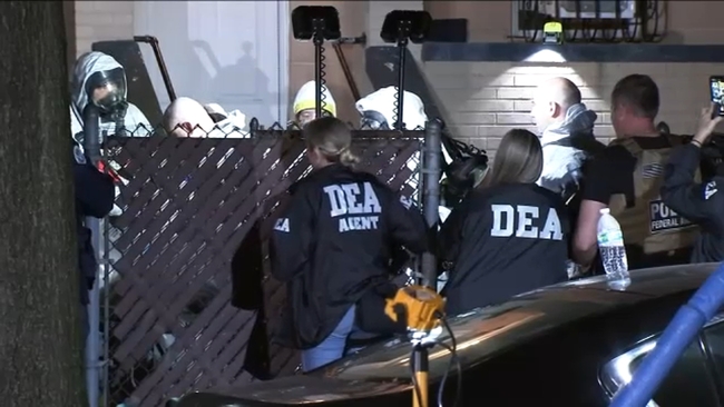 DEA, Homeland Security agents raid suspected fentanyl pill mill in Belmont, the Bronx - ABC7 New York