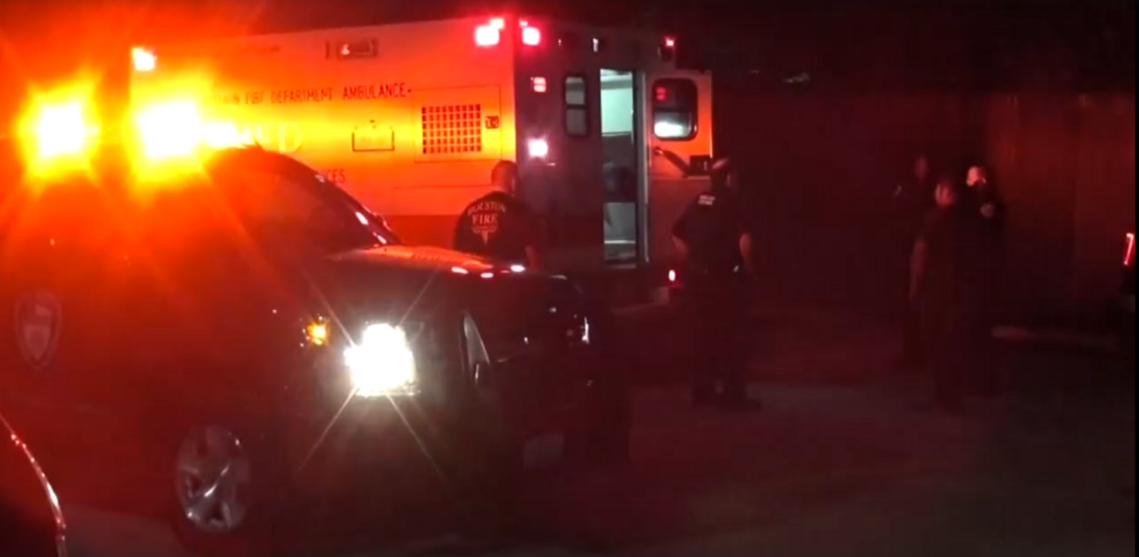 Masked man blocks vehicle in apt. complex, shoots passenger on Gulf