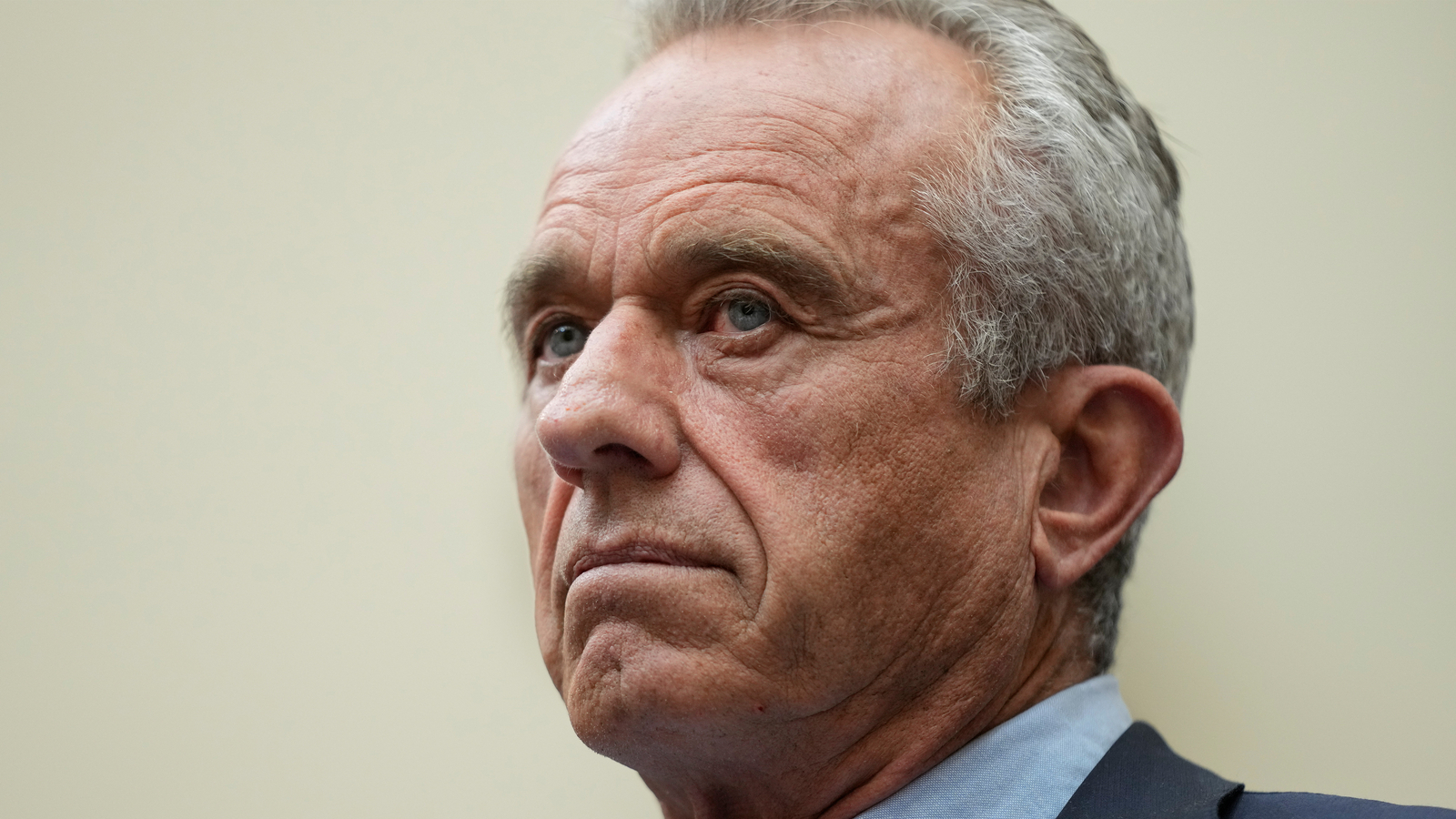RFK Jr is expected to drop his Democratic primary bid and launch an independent or thirdparty run