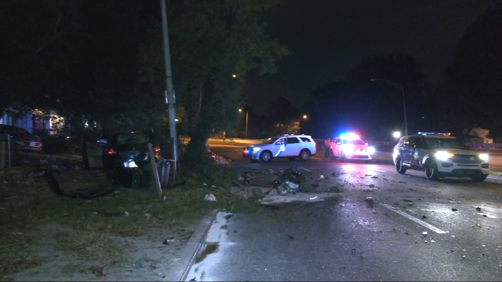 2 teens injured when carjacking ends in crash on Roosevelt Boulevard in ...