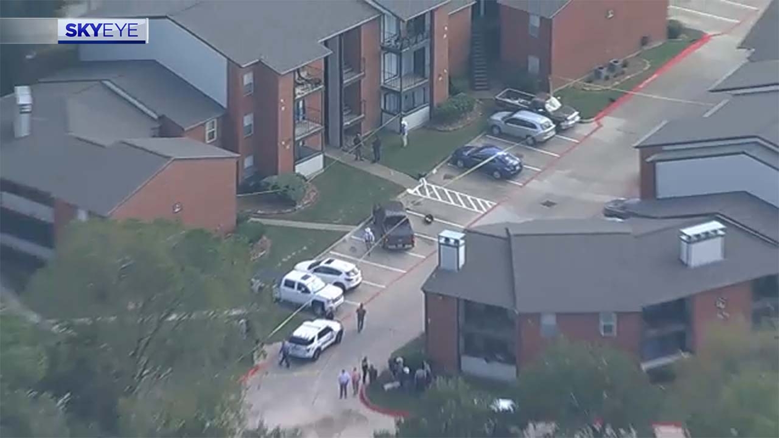Huntsville PD officer shot multiple times while exchanging gunfire with suspect at apartment - Vimarsana News