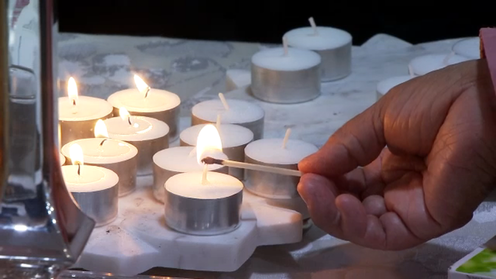 Fresno locals gather to worship, hold space amid Israel-Hamas war - Vimarsana News
