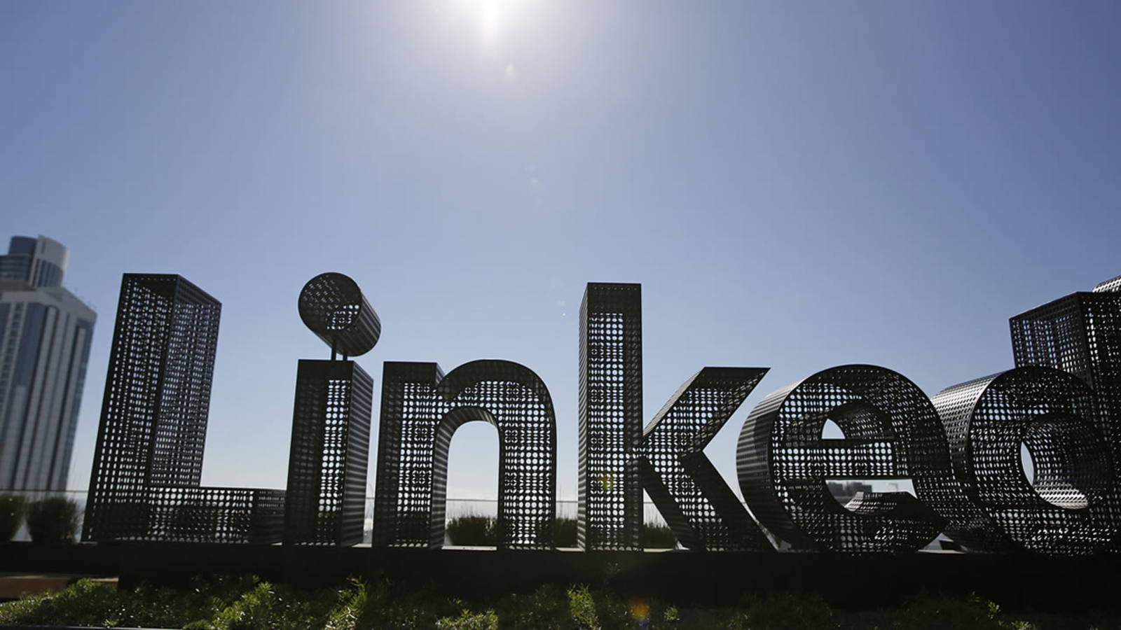 LinkedIn layoffs: More than 600 workers cut, about 3% of workforce - Vimarsana News