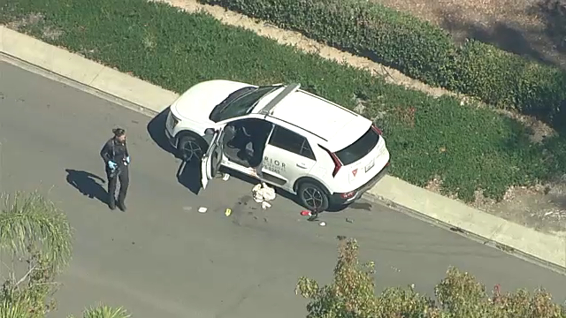 Guardia de seguridad baleado dentro de su vehículo en Laguna Hills