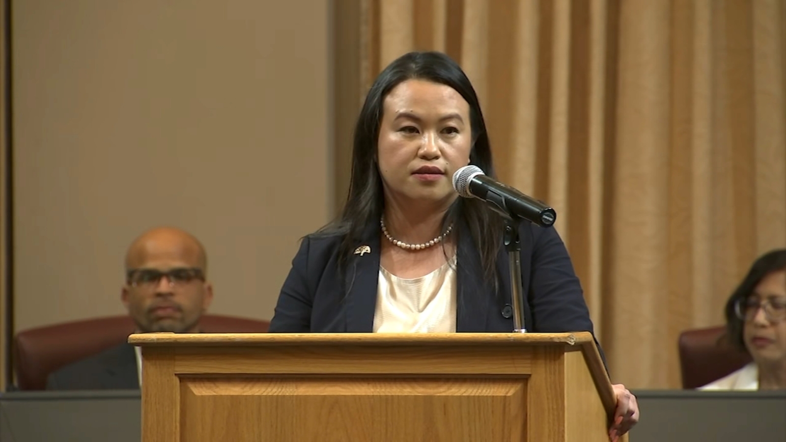 Oakland Mayor Sheng Thao rejects all 3 police chief finalists, asks for new list - Vimarsana News