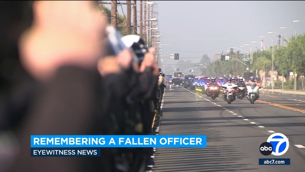 Service honors Manhattan Beach officer killed in freeway crash