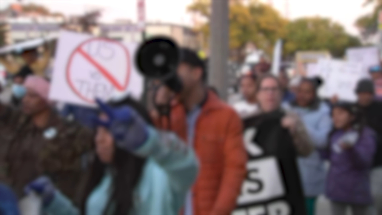 Coalition demands Oak Park step up to help Chicago migrants