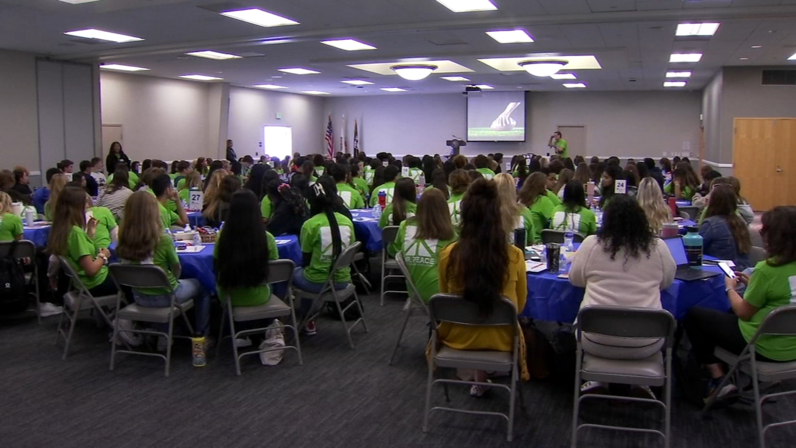 Clovis Unified students trained to help support classmates with peer counseling - Vimarsana News