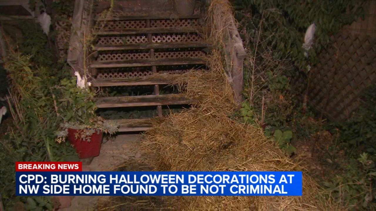 


Halloween decorations catch fire at Avondale home