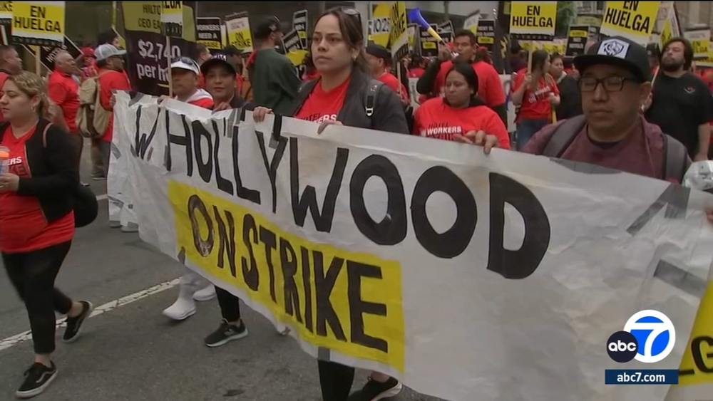 Hotel workers union hold massive rally in DTLA amid contract talks