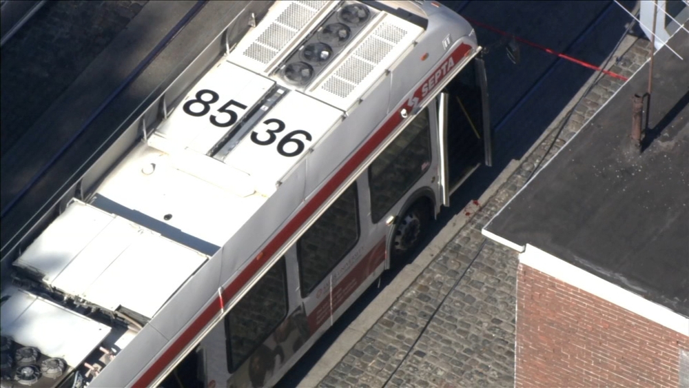SEPTA bus driver shot in Germantown; police searching for female