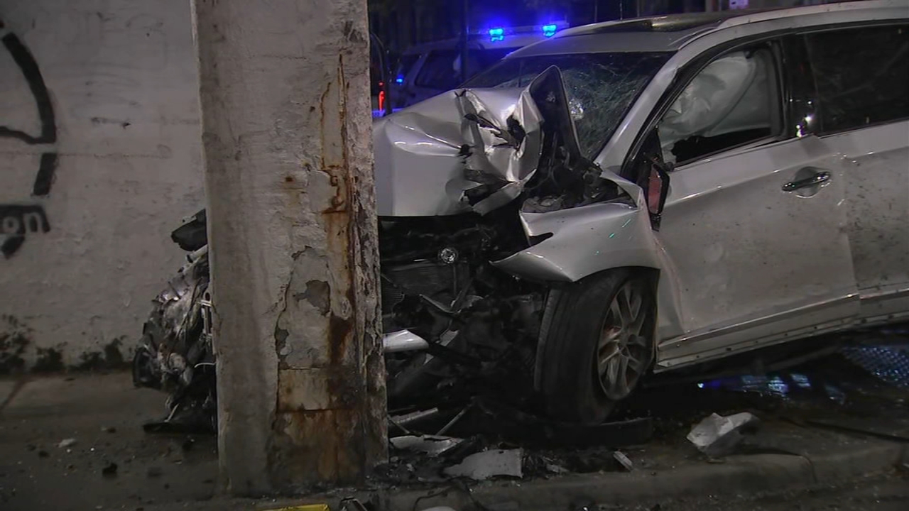 1 killed after car crashes into viaduct in Pilsen