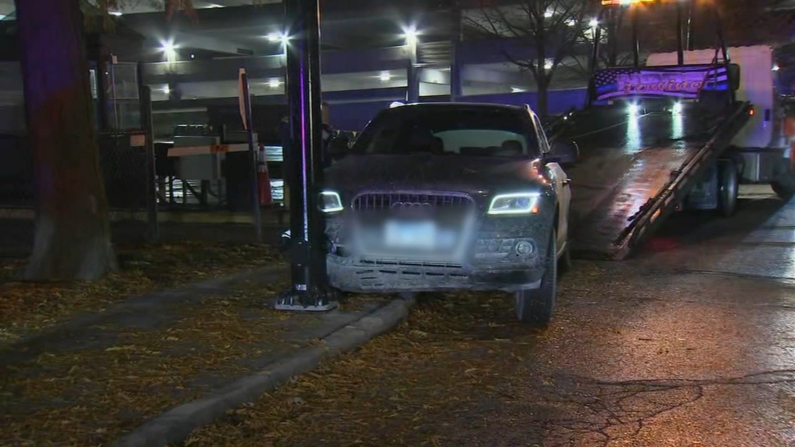 Stolen car crashes after police chase on Eisenhower Expressway