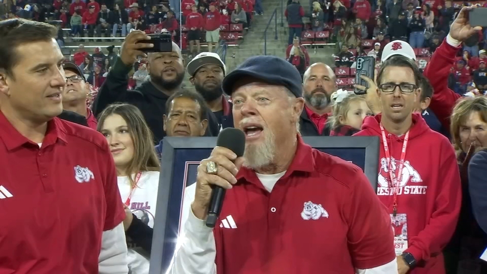 Former Bulldogs head coach Pat Hill inducted into Fresno State Ring of Honor
