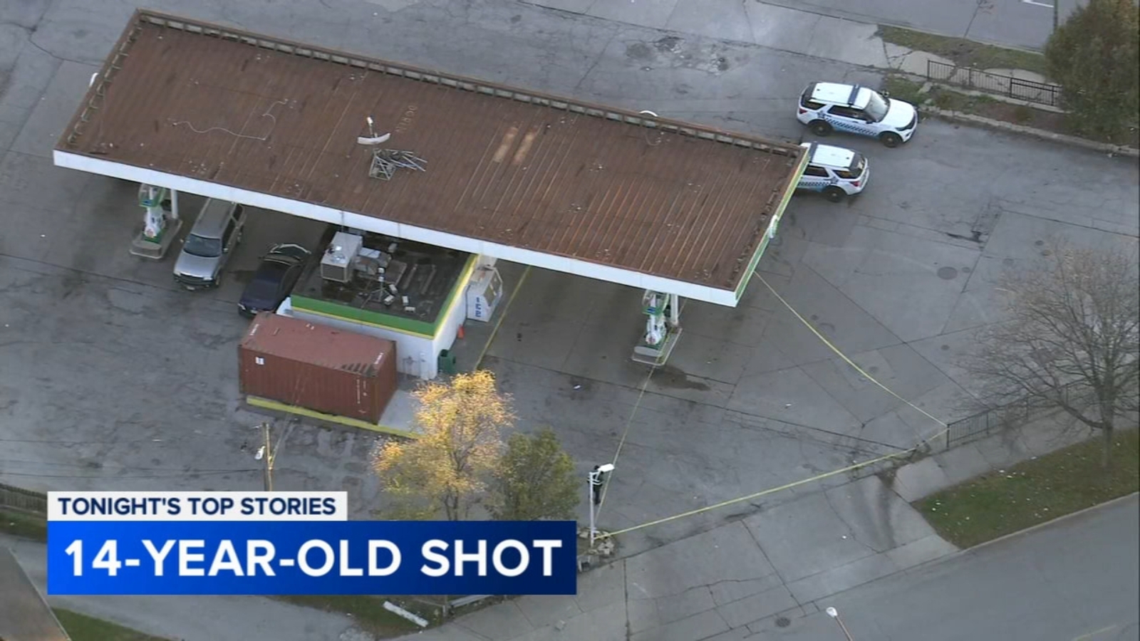 Chicago shooting today Teen boy injured at gas station near South