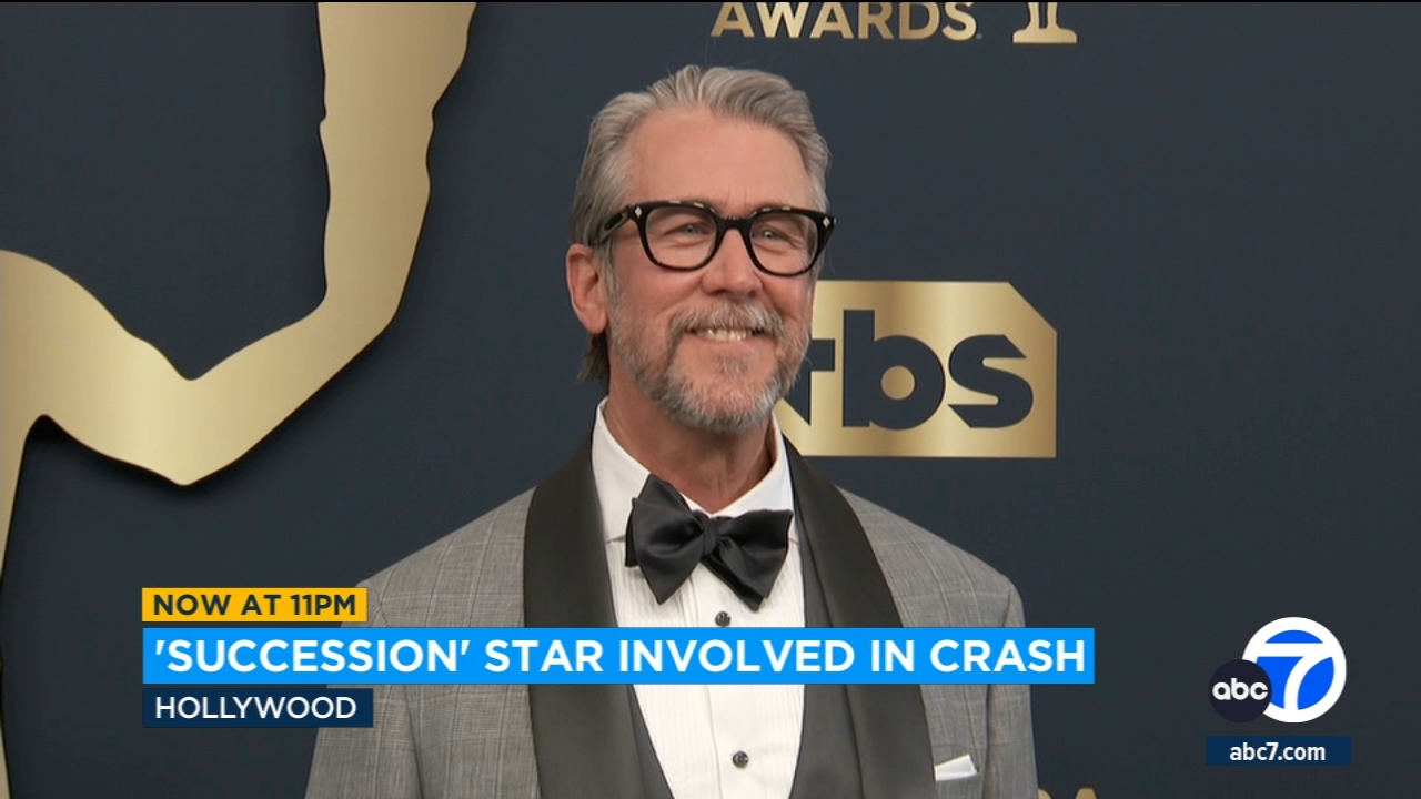 'Succession' star Alan Ruck involved in Hollywood pizzeria crash
