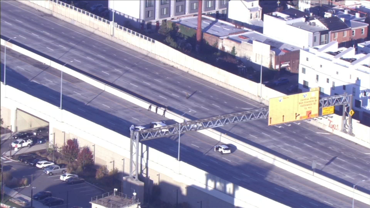 I-95 in Philly back open after temporarily closed; man in custody