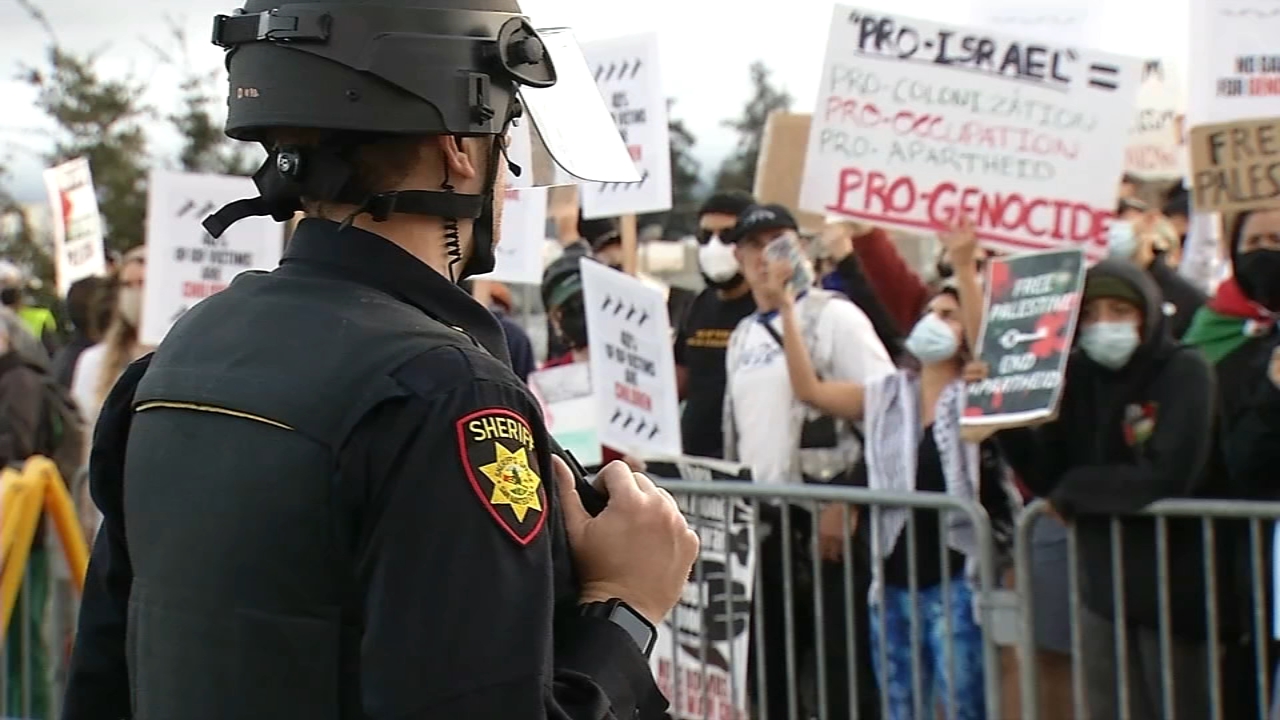 Hundreds protest outside Israeli military fundraiser in San Carlos