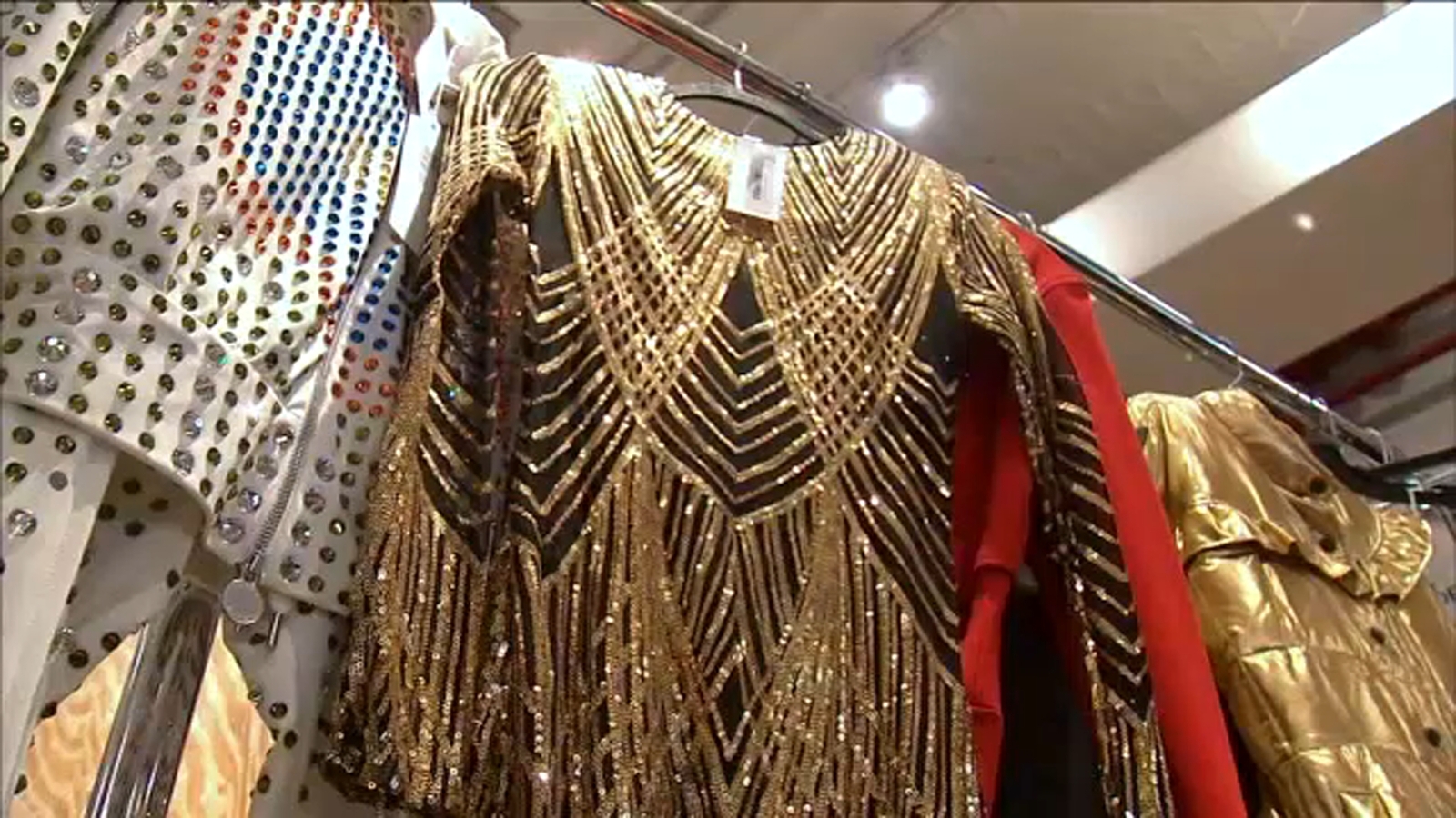 Designer goods offered at big discounts for a good cause at Housing Works in Chelsea - Vimarsana News