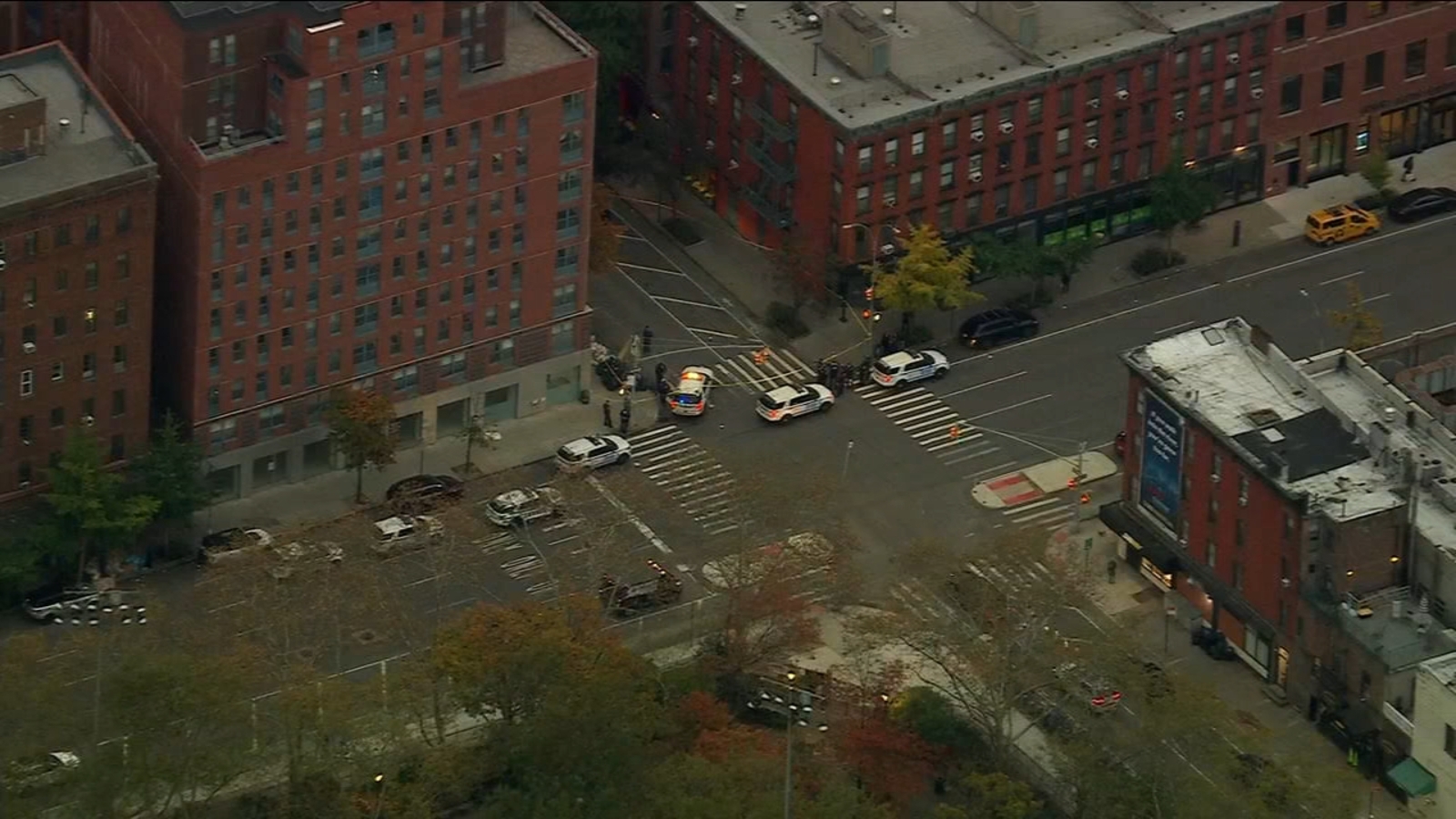 Man shot in the back in Hell's Kitchen; police seek gunman who ran off ...