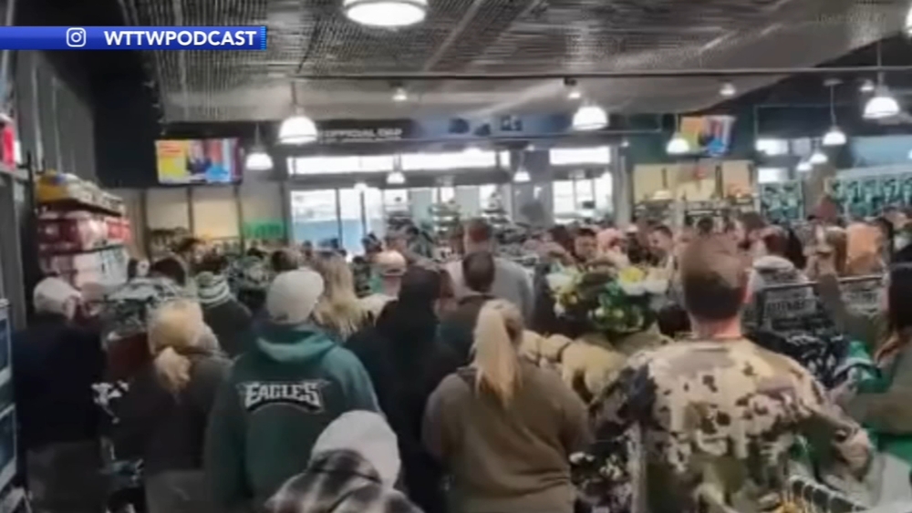 Shoppers describe chaos trying to get new Eagles jacket