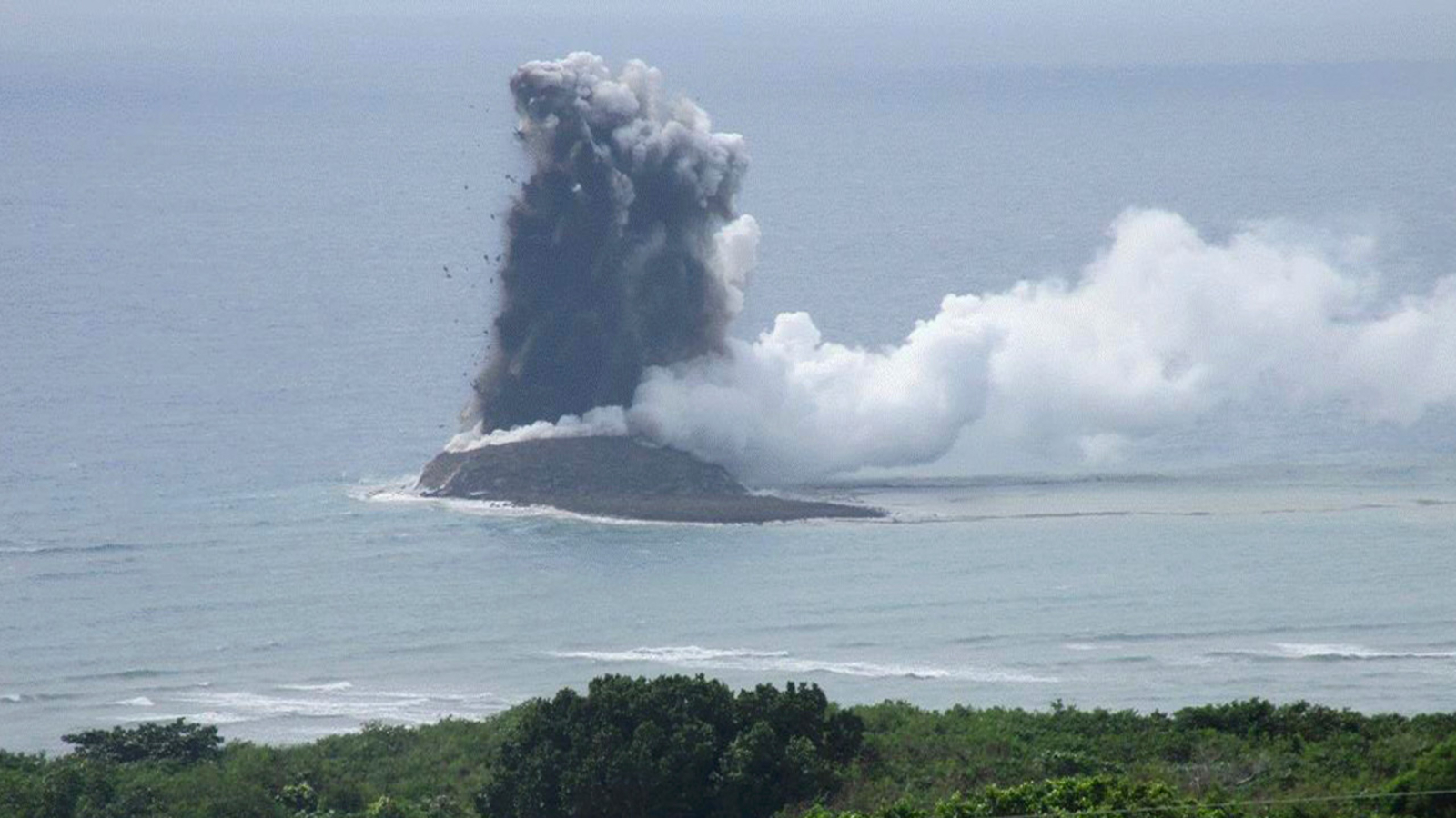 Undersea volcanic eruption creates new island off Japan southern coast of Iwo Jima WPVITV Undersea volcanic eruption creates new island off Japan southern coast of Iwo Jima WPVITV
