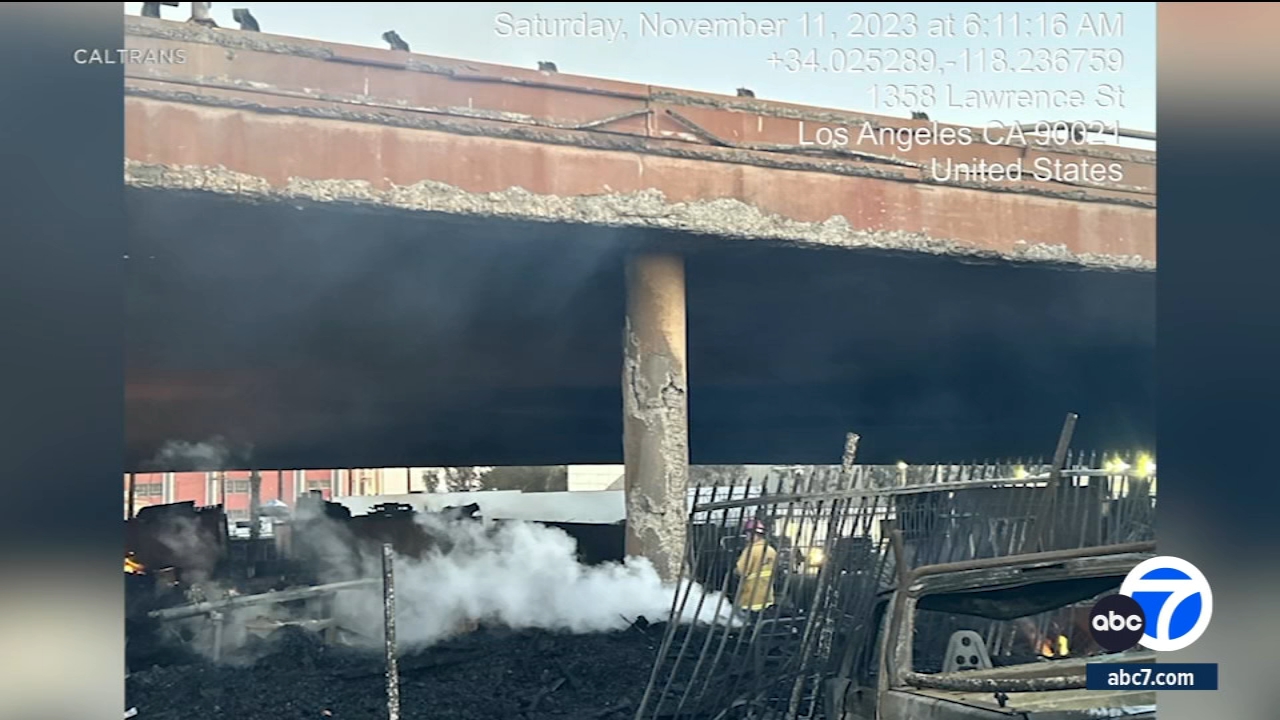 Autopista 10 cerrada en centro de Los Ángeles tras incendio masivo