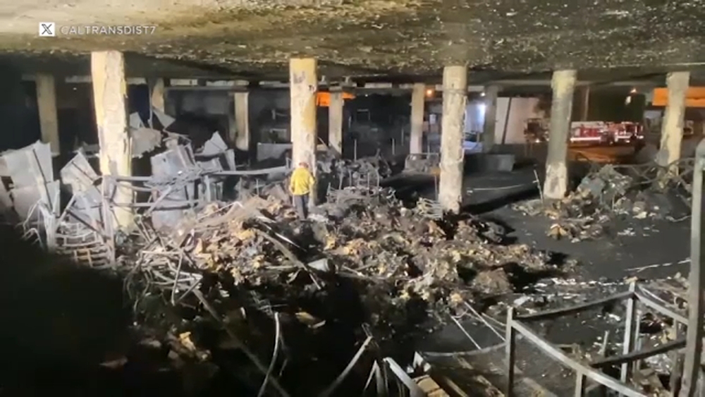 10 Freeway remains closed in DTLA after storage yard fire