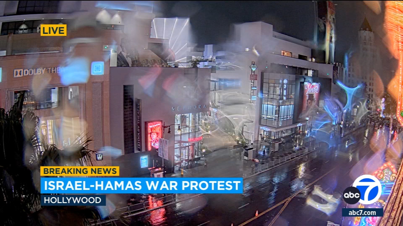 Protesters shut down Hollywood intersection, call for Gaza ceasefire