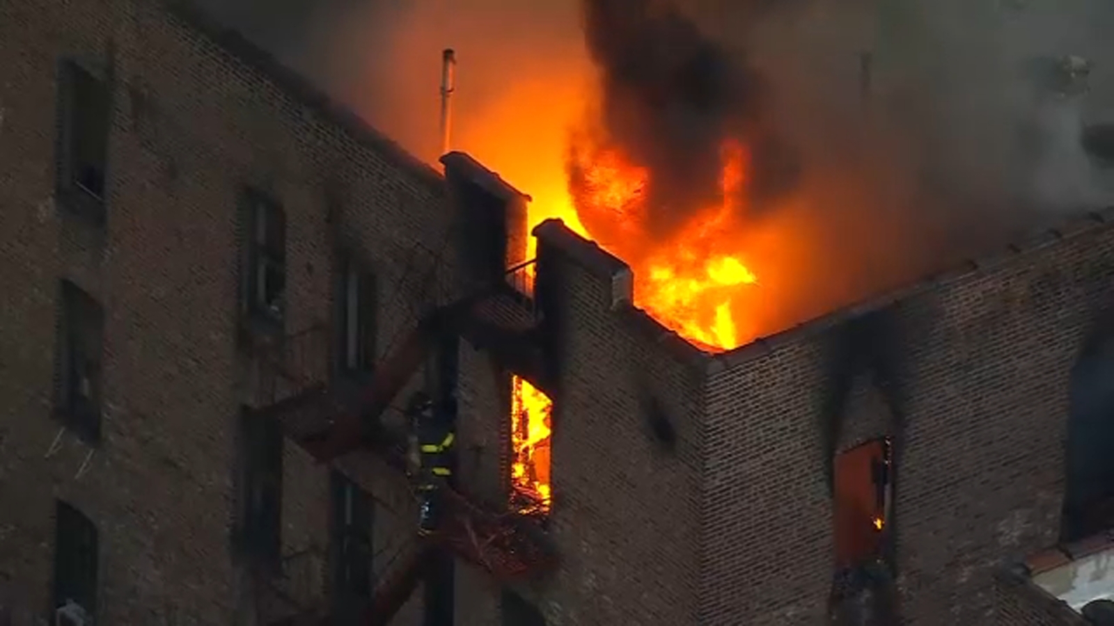 5 injured, some critically, in apartment fire in Allerton, The Bronx - Vimarsana News