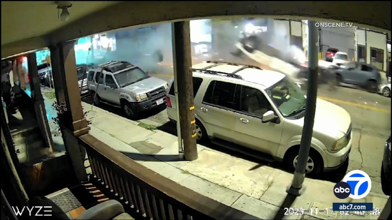 Tow truck driver crashes in LA, hits at least 8 parked vehicles: LAPD