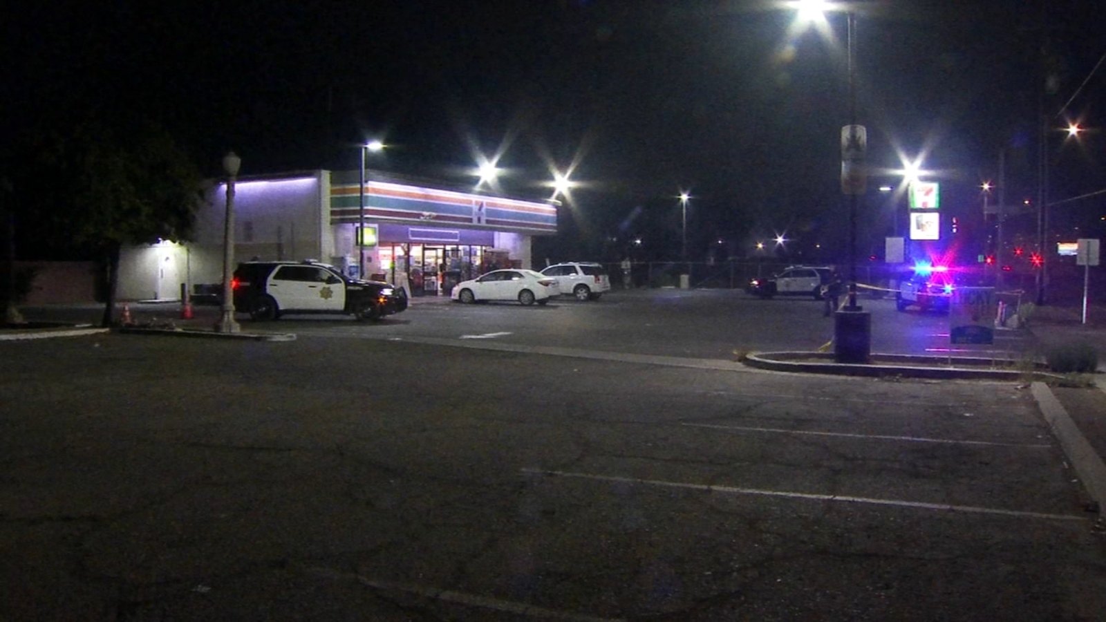 Two Fresno 7Eleven stores robbed at gunpoint Friday morning