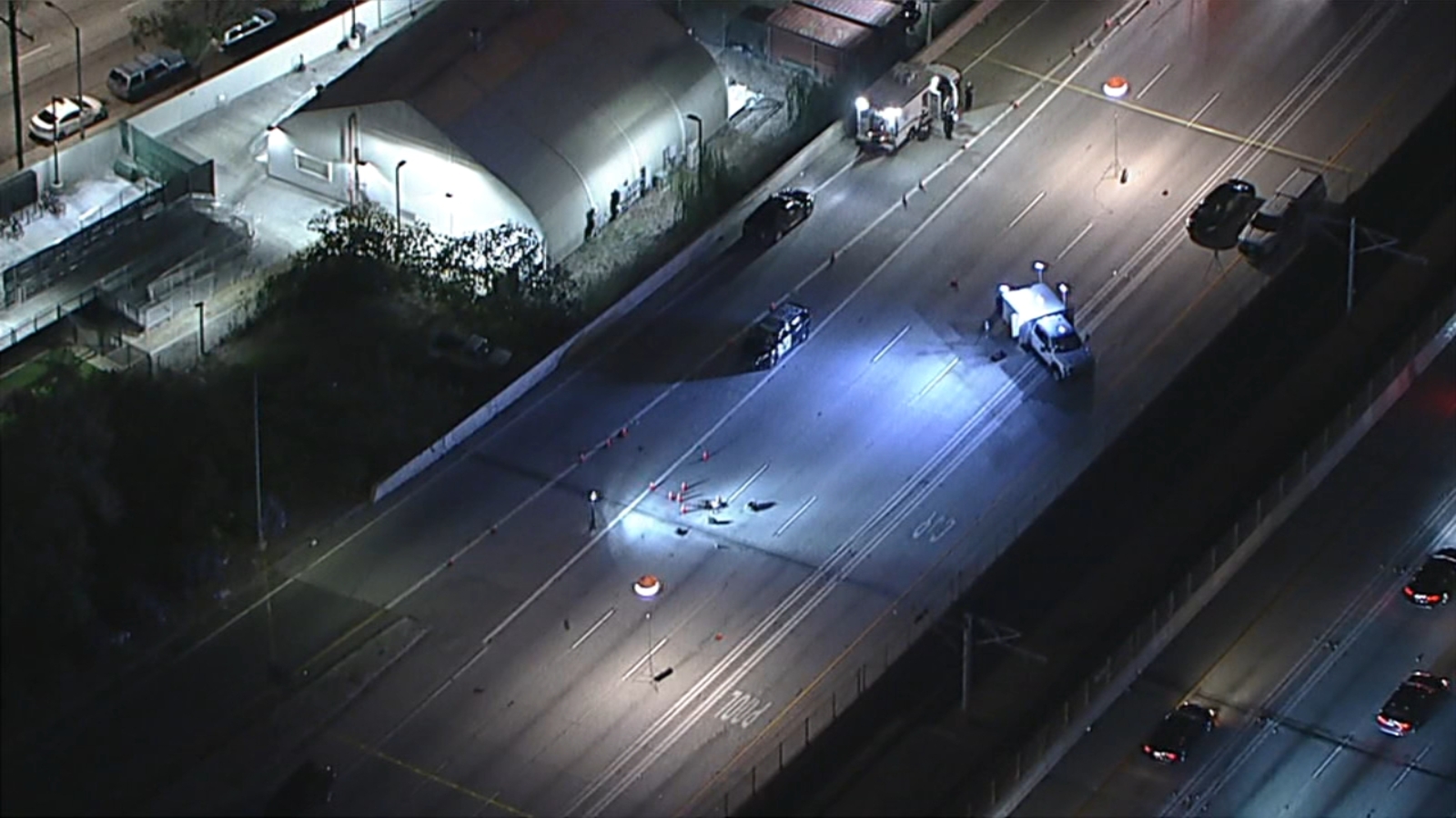 Westbound 105 in Lynwood to remain closed for hours after officer-involved shooting - Vimarsana News