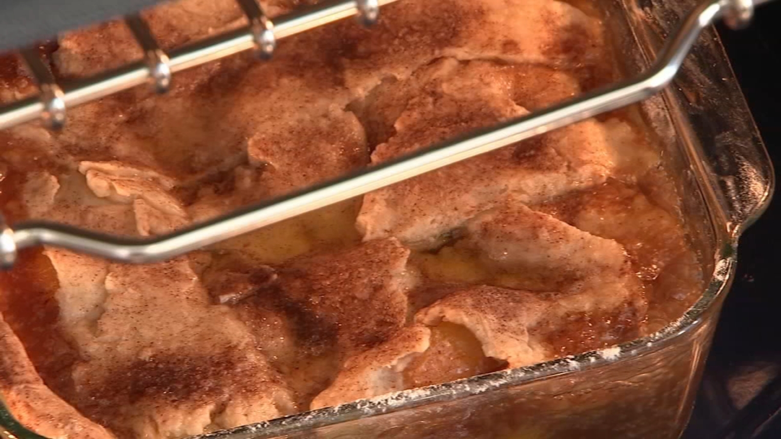 The Dish: Miss Patty Jackson's Warm Peach Cobbler - 6abc Philadelphia