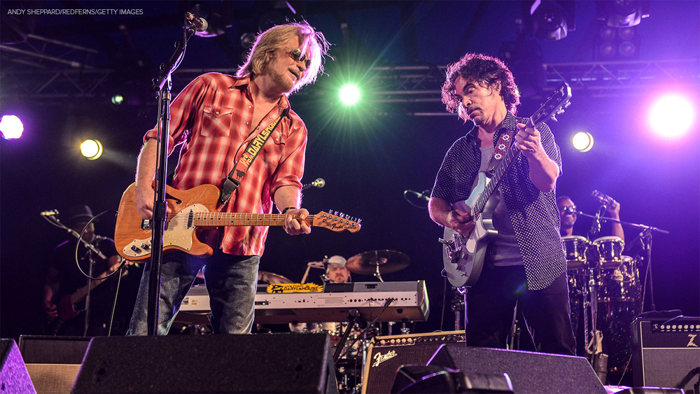 Daryl Hall obtains restraining order against John Oates amid lawsuit