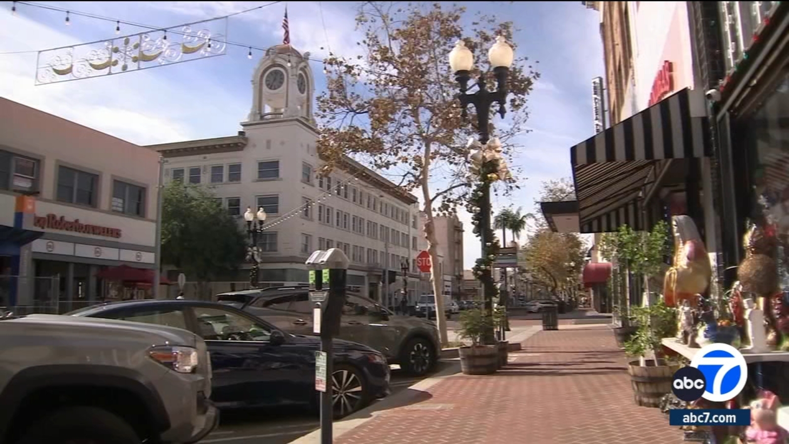 Struggling Santa Ana downtown businesses look for help as OC streetcar construction blocks foot traffic - Vimarsana News