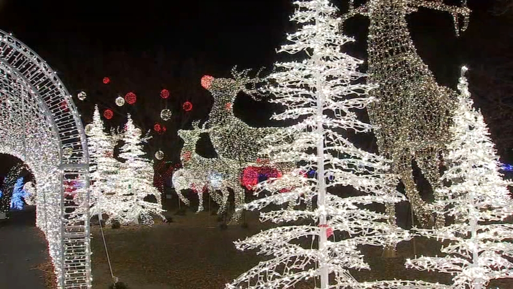 South Philadelphia's FDR Park transforms into Tinseltown Holiday Spectacular